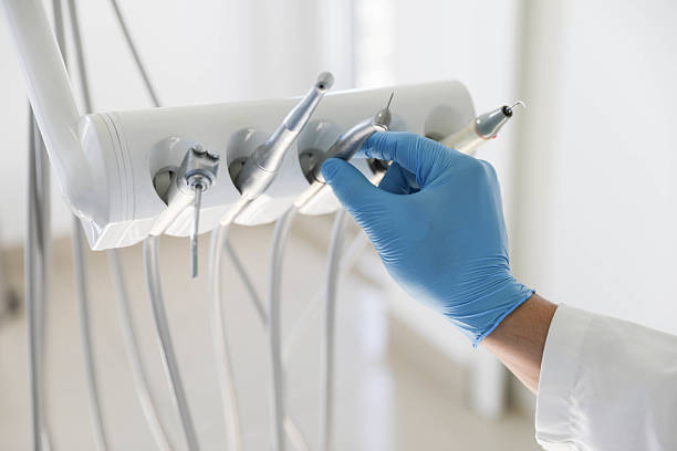 Professional Dental Veneers technician working in Creve Coeur, IL